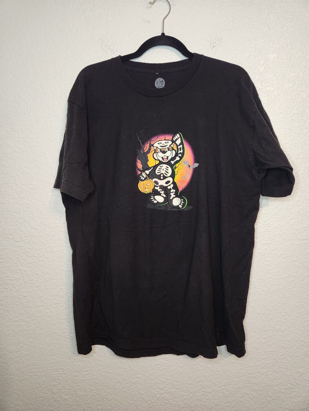 Buc-ees Shirt Halloween Glow in the Dark Spooky adult XL